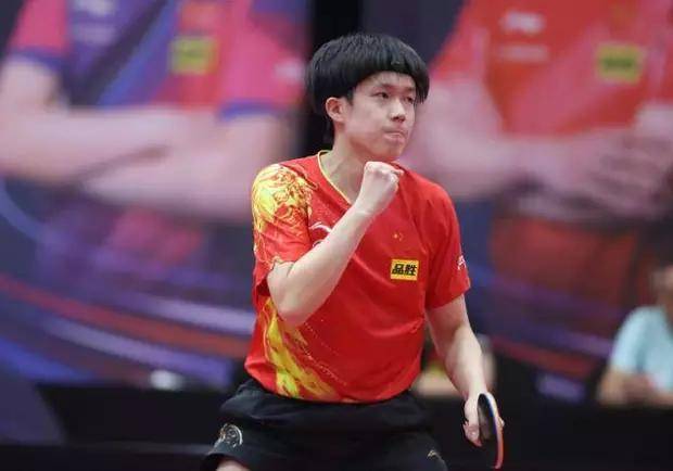 卓越表现背 卓越表现背