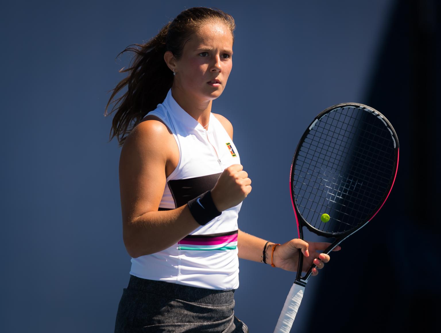 露头角时 露头角时