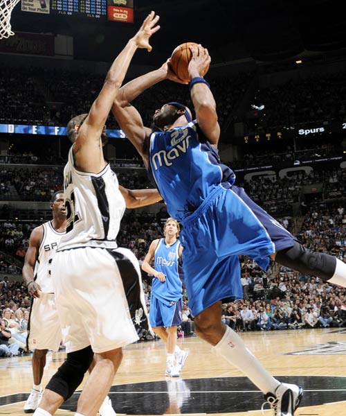 而是聚焦两 而是聚焦两